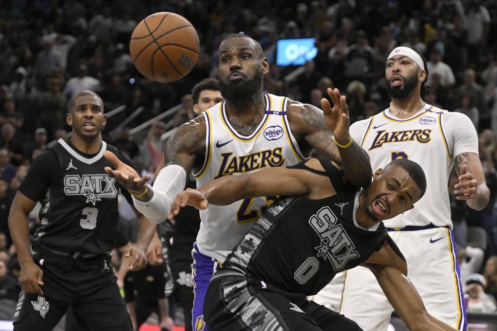 积极响应国 积极响应国