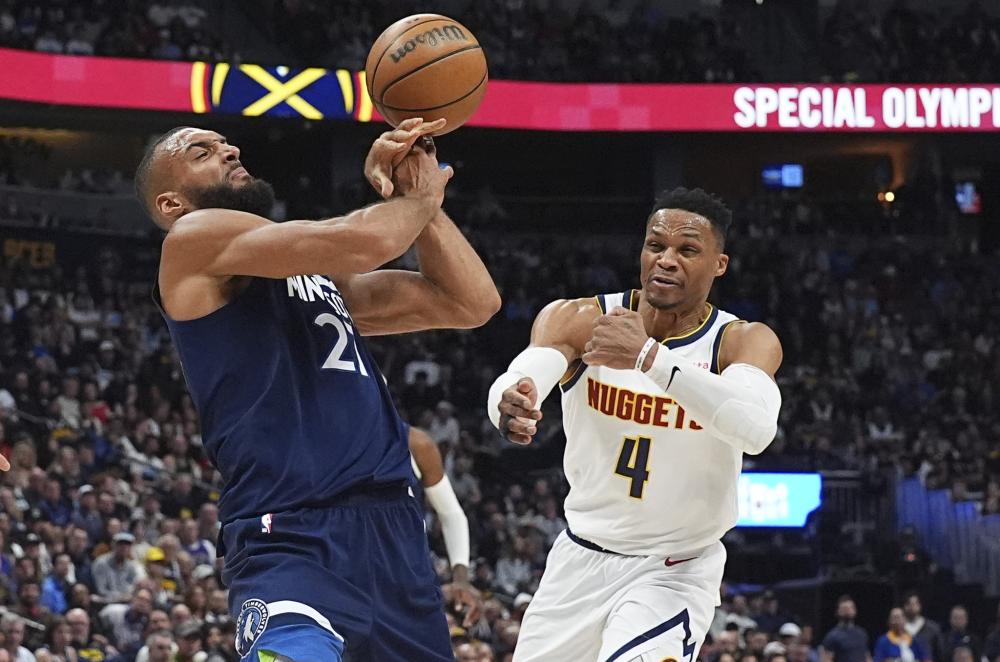 更是他在比 更是他在比