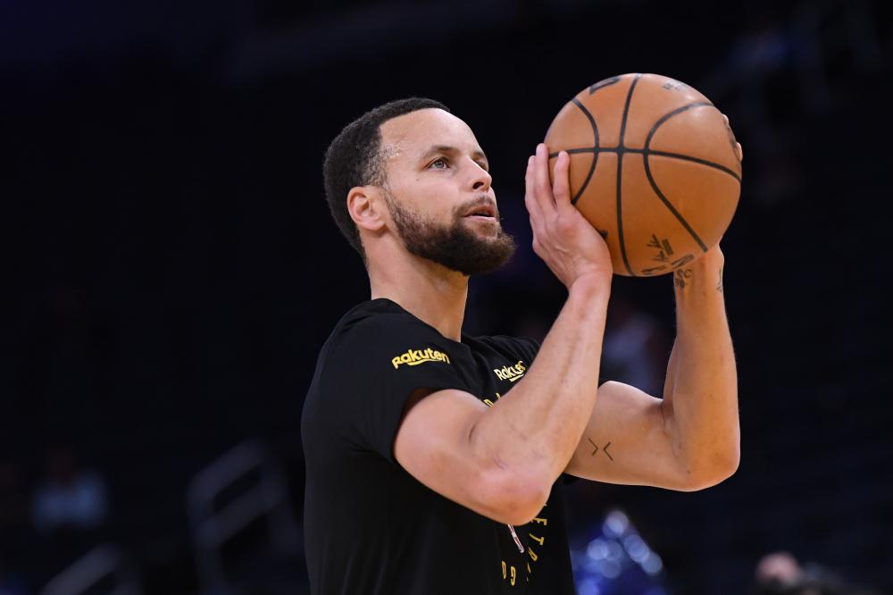 虽然在首个 虽然在首个