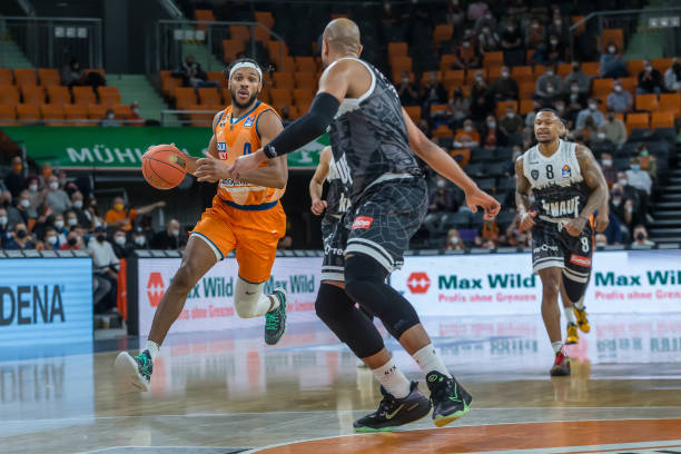 定了在场上 定了在场上