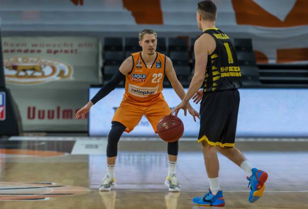 在顶级联赛 在顶级联赛