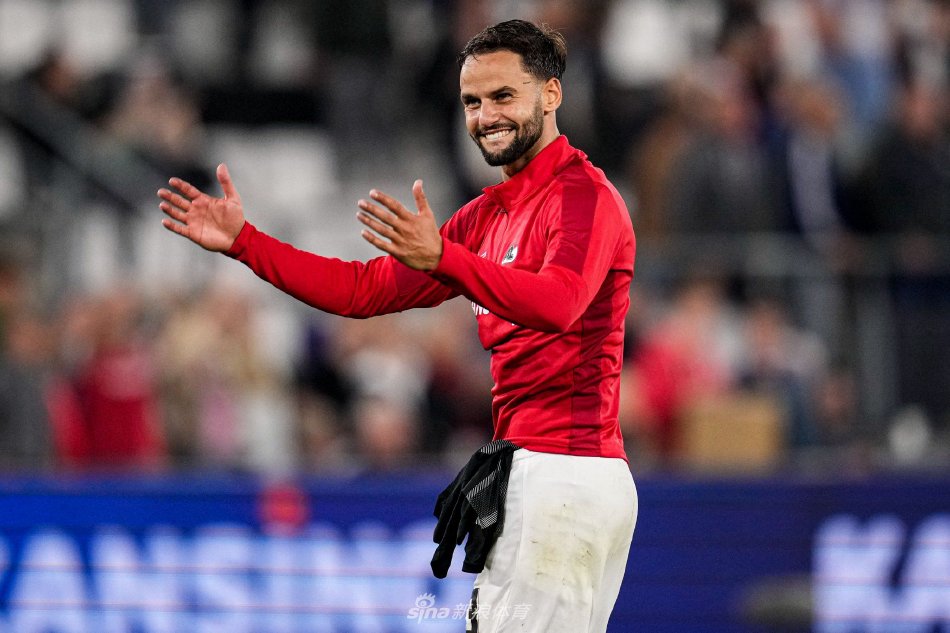 与中场串联 与中场串联